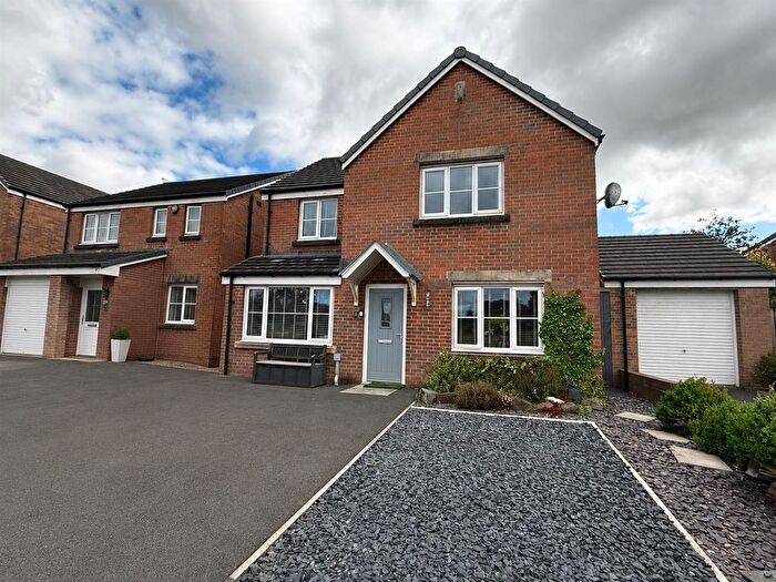 4 Bedroom Detached House For Sale In Maes Pedr, Carmarthen, SA31
