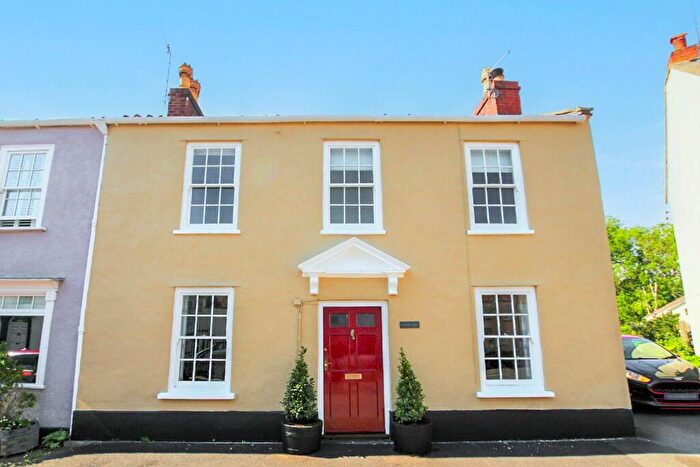 3 Bedroom End Of Terrace House For Sale In Broad Street, Wrington, BS40