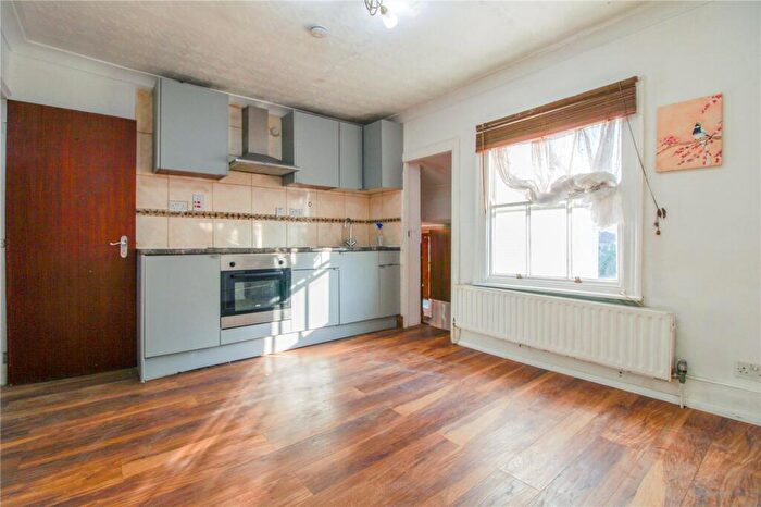 2 Bedroom Apartment To Rent In St. James's Road, Croydon, CR0