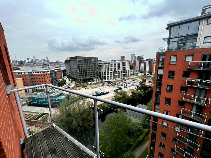 2 Bedroom Flat To Rent In Gotts Road, Leeds, West Yorkshire, LS12