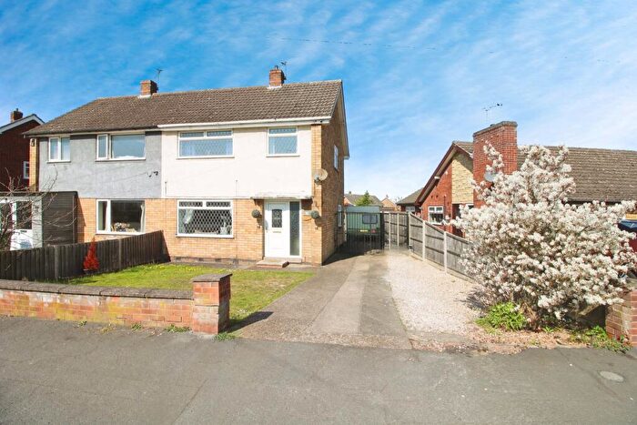 3 Bedroom Semi-Detached House For Sale In Dewsbury Avenue, Scunthorpe, DN15