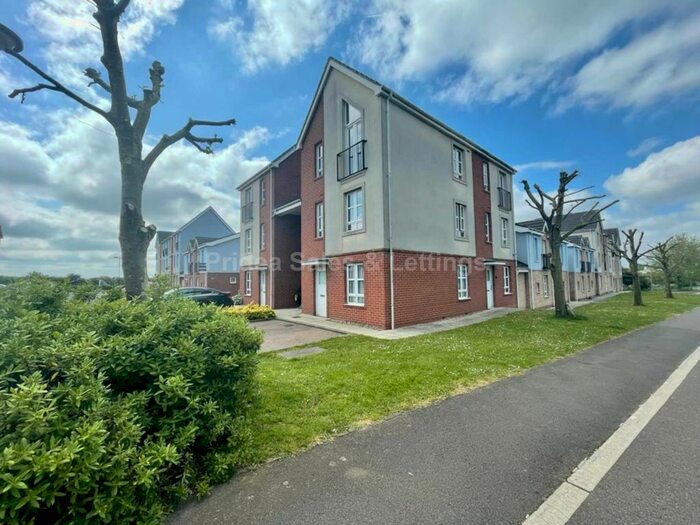 2 Bedroom Flat To Rent In Pitcairn Avenue, Lincoln, LN2