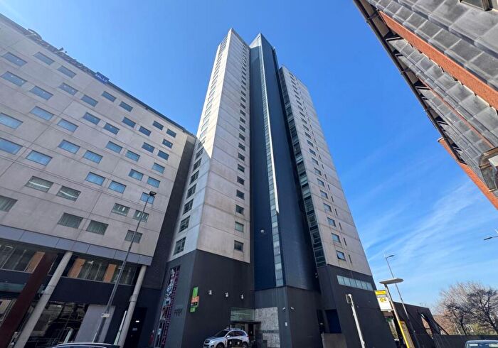 2 Bedroom Apartment For Sale In Apartment Beetham Tower, Old Hall Street, Liverpool, Merseyside, L3