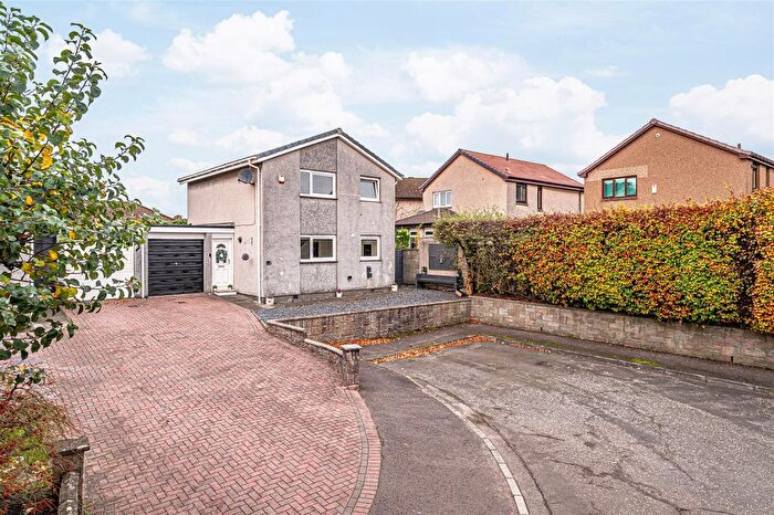 3 Bedroom Detached House For Sale In Abbeyview, Crossford, KY12