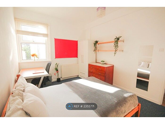 5 Bedroom Detached House To Rent In Francis Avenue, Southsea, PO4