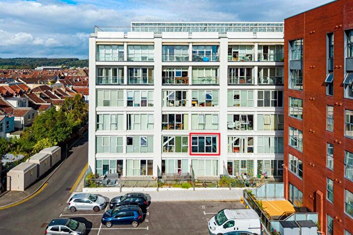 1 Bedroom Flat For Sale In Bed Flat | Airpoint |, BS3