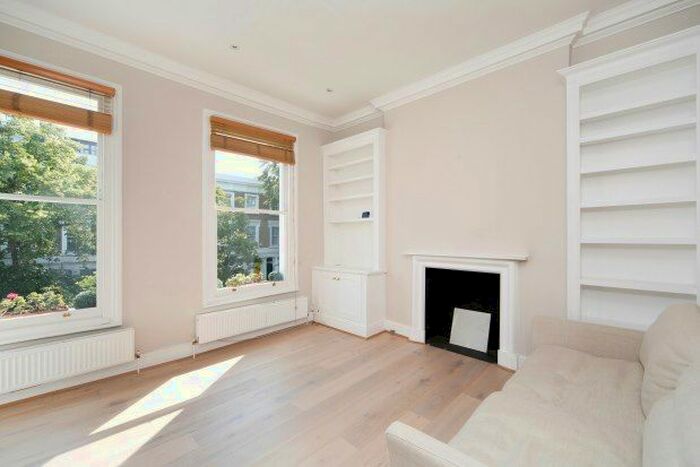 2 Bedroom Flat To Rent In Edith Grove, Chelsea, SW10