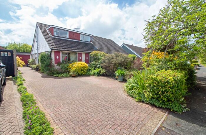4 Bedroom Semi-Detached Bungalow For Sale In Andrew Crescent, Waterlooville, PO7