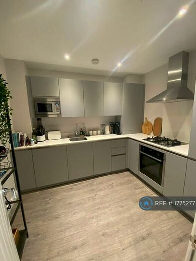 1 Bedroom Flat To Rent In Ravenscar Road, London, KT6