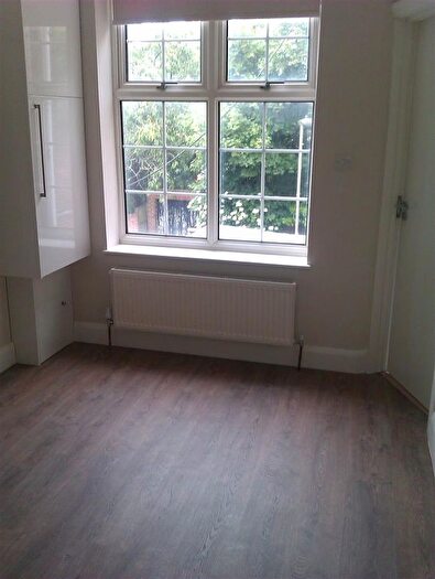 1 Bedroom Flat To Rent In Greyhound Hill, Hendon, NW4