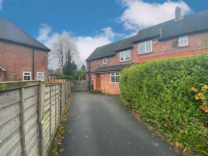 3 Bedroom Semi-Detached House To Rent In Barns Place, Hale Barns, WA15