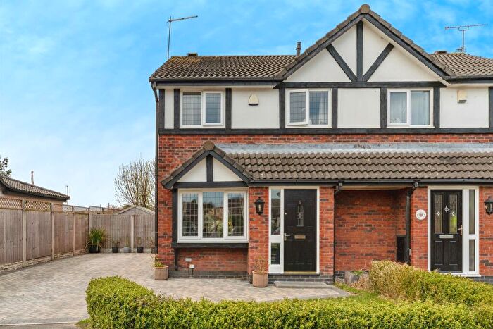 3 Bedroom Semi-Detached House For Sale In Sheringham Close, Saltney, Chester, CH4