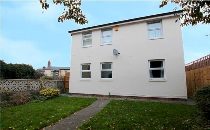 2 Bedroom Flat To Rent In New Street, Cheltenham GL50