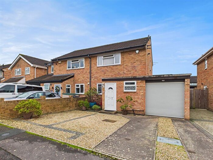 3 Bedroom Semi-Detached House For Sale In Meerstone Way, Abbeydale, Gloucester, GL4