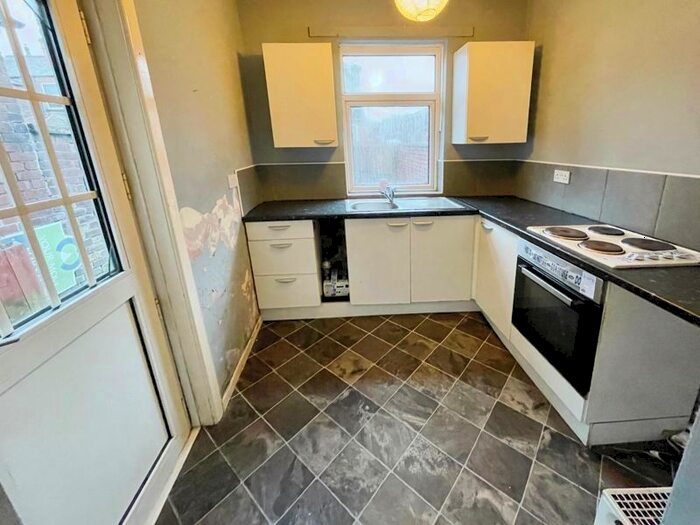 3 Bedroom Terraced House For Sale In Stephen Street South, Bury, BL8