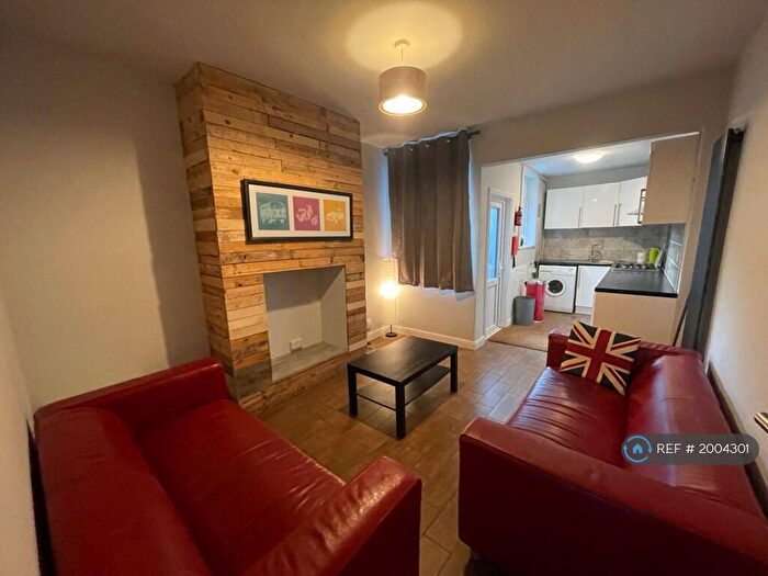 3 Bedroom Terraced House To Rent In Stables Street, Derby, DE22