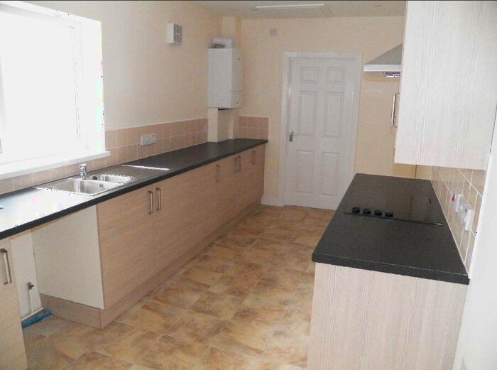 3 Bedroom House To Rent In Old Castle Road, Llanelli, SA15