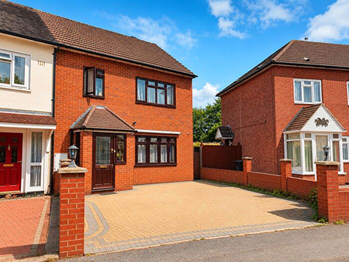 3 Bedroom House To Rent In Lukin Crescent, Chingford, London, E4