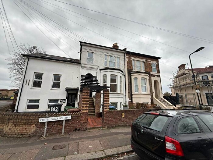 2 Bedroom Terraced House For Sale In South Birbeck Road, Leytonstone, E11