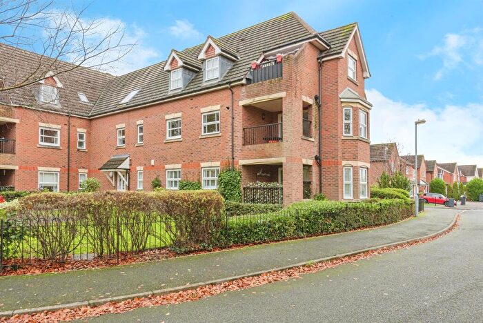 2 Bedroom Flat For Sale In Plantation Drive, Sutton Coldfield, B75