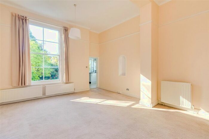 1 Bedroom Flat To Rent In Highbury New Park, Islington, N5