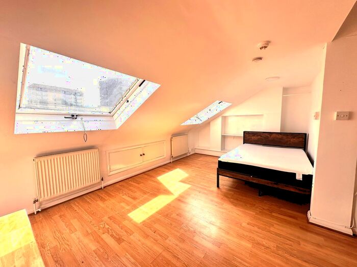 1 Bedroom Flat To Rent In Castle Hill Parade, Ealing, W13