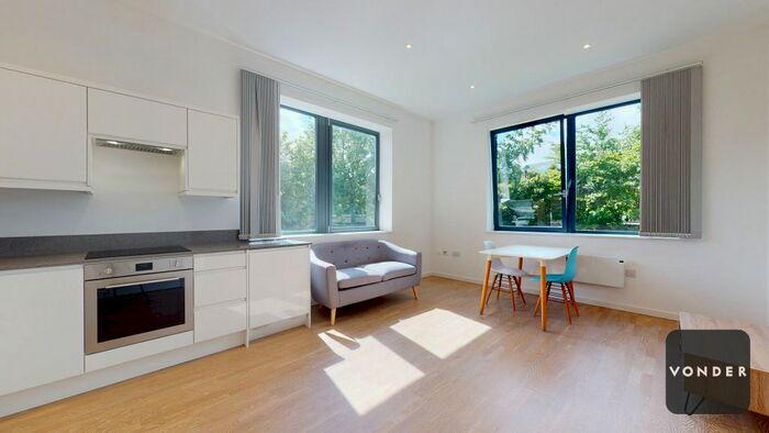 1 Bedroom Flat To Rent In Riverbank Way, Brentford, TW8