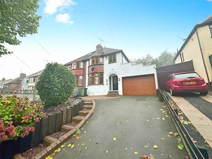 3 Bedroom Semi-Detached House To Rent In The Broadway, Dudley, West Midlands, DY1