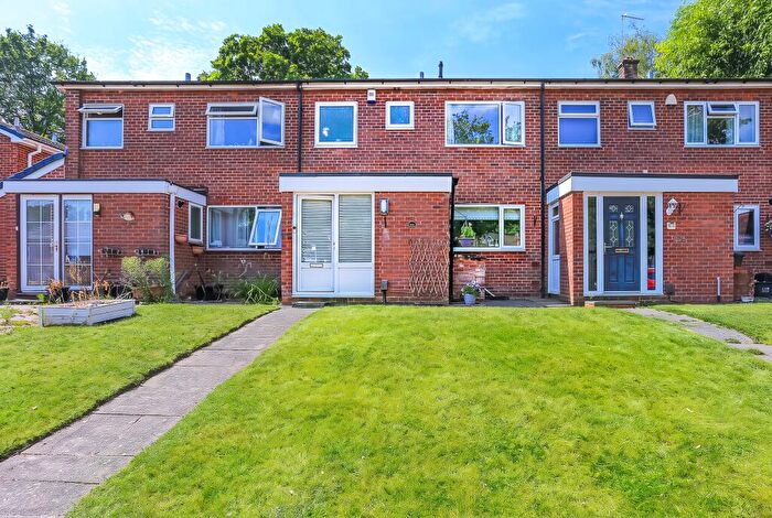 3 Bedroom Town House For Sale In Marsland Road, Solihull, B92