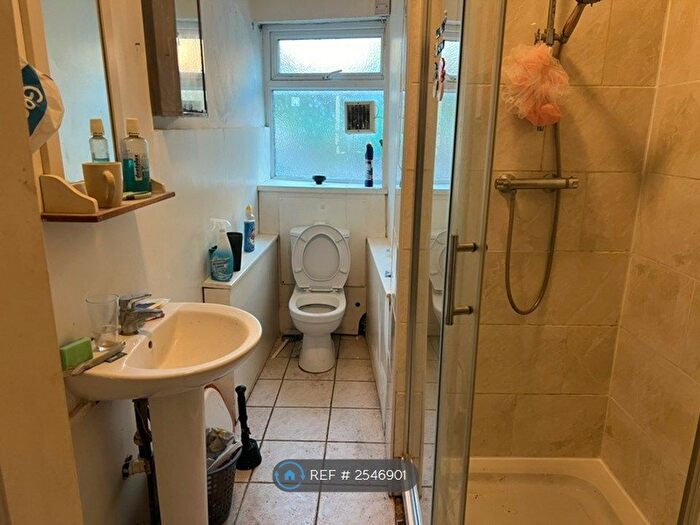 2 Bedroom Terraced House To Rent In Ilkeston Road, Nottingham, NG7