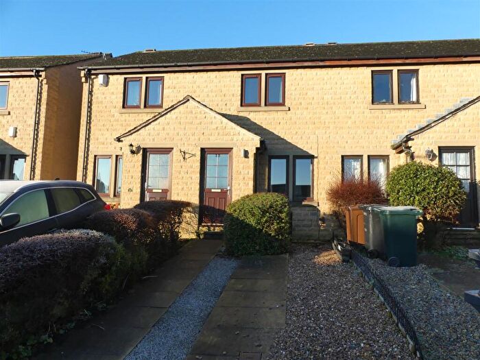 2 Bedroom Town House To Rent In Airedale Mews, Silsden, BD20