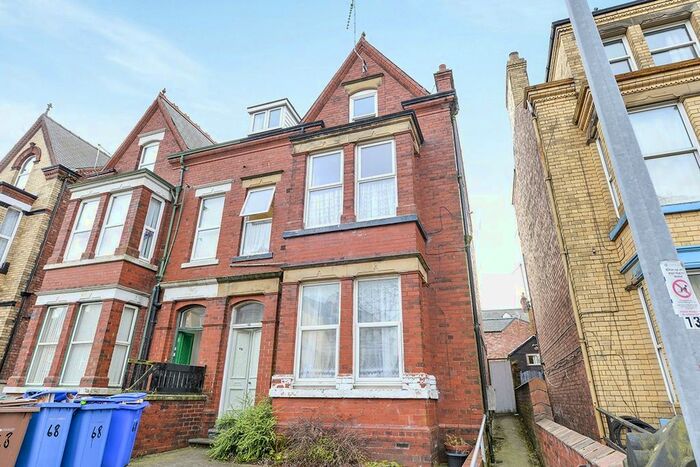 2 Bedroom Flat To Rent In Trinity Road, Bridlington, North Humberside, YO15