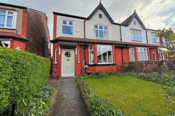 5 Bedroom Semi-Detached House To Rent In Silverbeech Avenue, Liverpool, L18