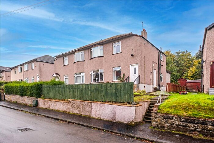 3 Bedroom Apartment For Sale In Croftburn Drive, Glasgow, G44