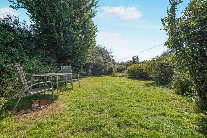 3 Bedroom Semi-Detached House For Sale In Duck Street, Canterbury, CT4