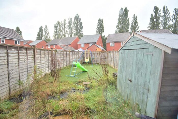 3 Bedroom Terraced House For Sale In Fauld Drive, Kingsway, GL2