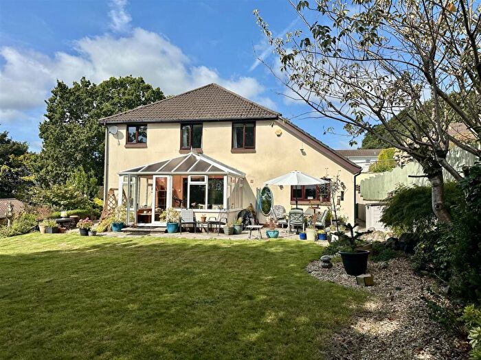 4 Bedroom Detached House For Sale In Seymour Avenue, Parc Seymour, Caldicot, NP26