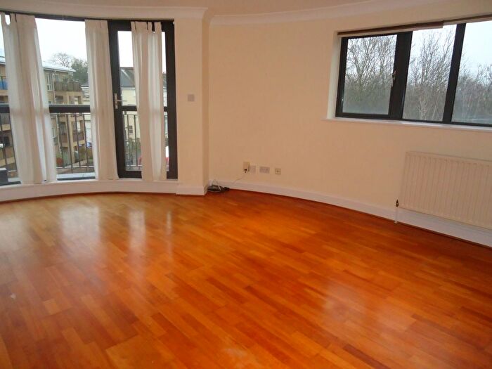 2 Bedroom Flat To Rent In The Citadel, Beaumont Rise, Archway, N19