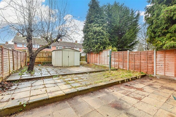 4 Bedroom Terraced House For Sale In Honeysuckle Lane, Crawley, West Sussex, RH11