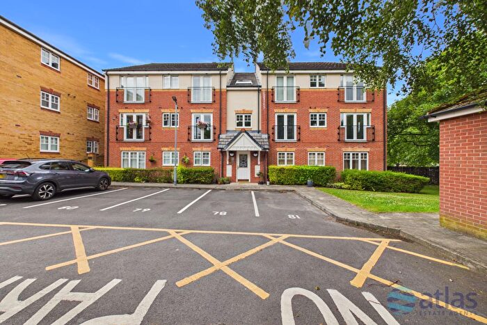 2 Bedroom Flat For Sale In Davenham Court, Wavertree, L15
