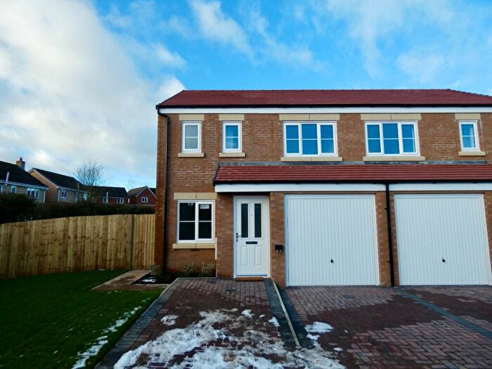 3 Bedroom Semi-Detached House To Rent In Edderside Drive, Carlisle, CA3