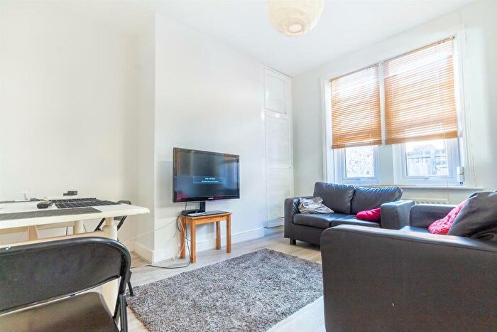 4 Bedroom Terraced House To Rent In Ripon Gardens, Jesmond Vale, Newcastle Upon Tyne, NE2