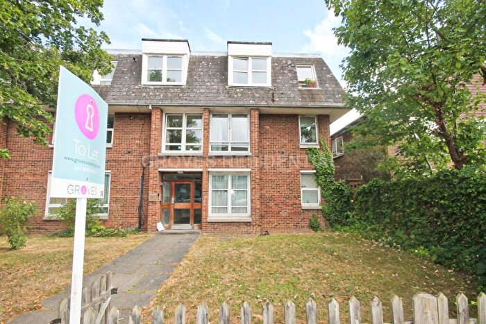 2 Bedroom Flat To Rent In Rodney Road, New Malden, KT3