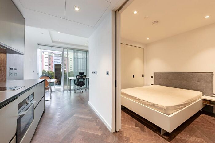 Apartment For Sale In L-, Circus Road West, Battersea, SW11