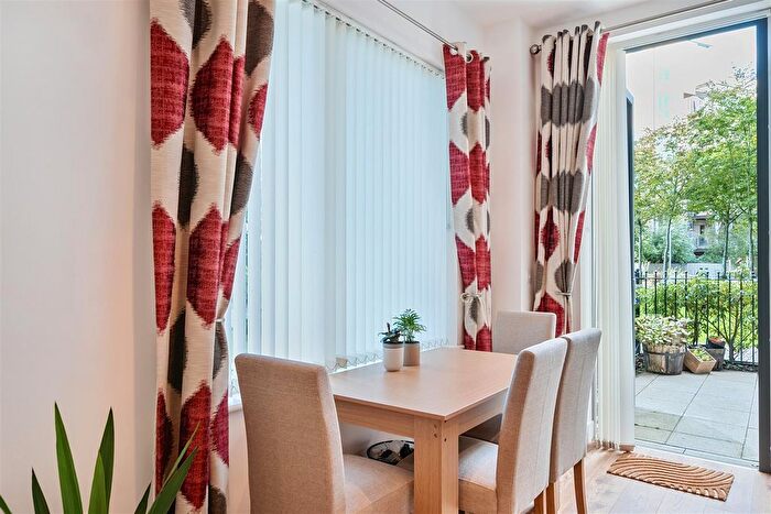 1 Bedroom Flat To Rent In Santina Apartments, Cherry Orchard Road, Croydon, CR0