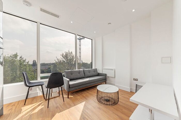 Studio To Rent In West Gate, London, W5