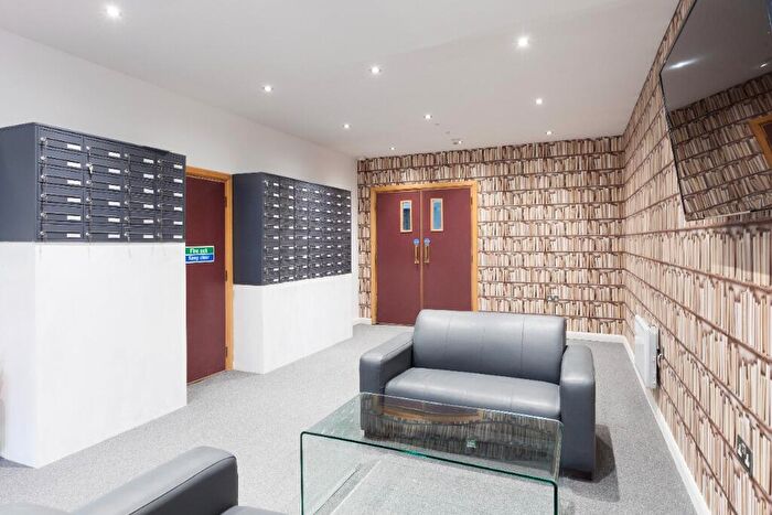 Studio To Rent In Abington Street, Northampton, NN1