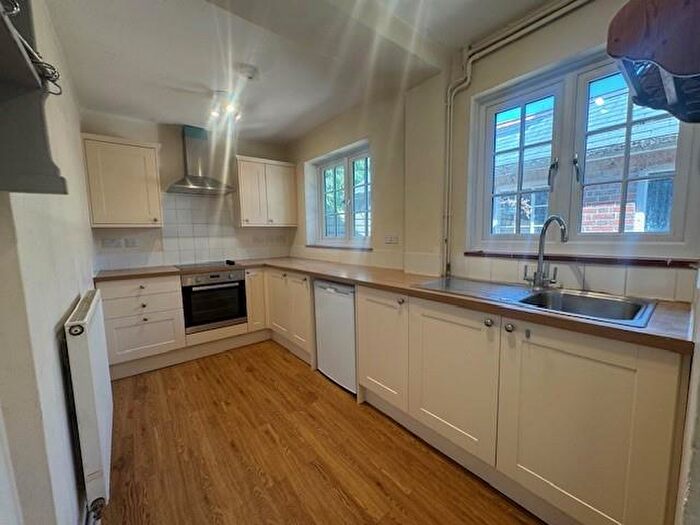 2 Bedroom Cottage To Rent In Baydon Road, Shefford Woodlands, RG17