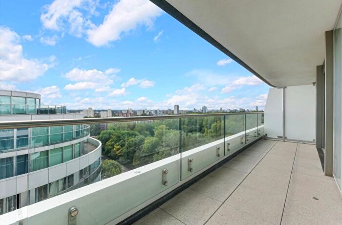 1 Bedroom Flat To Rent In Valetta House, Queenstown Road, London, Ee, Uk, SW11