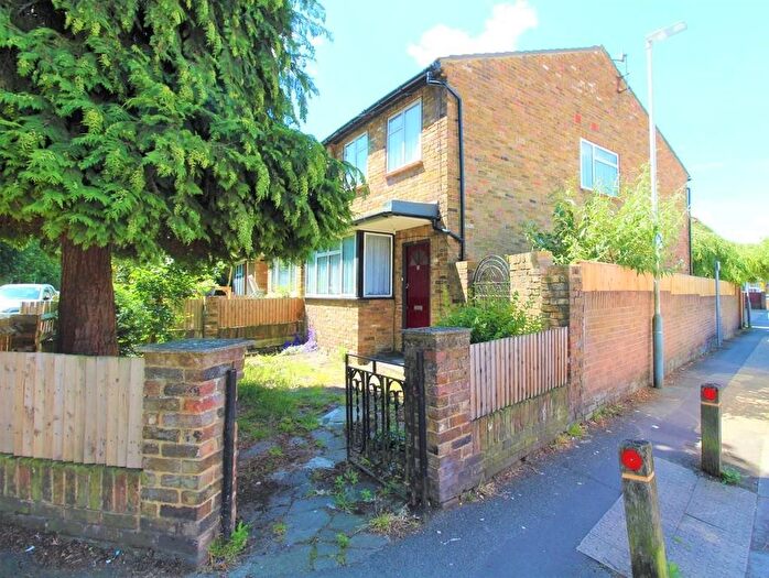 3 Bedroom Terraced House To Rent In Colham Avenue, West Drayton, UB7